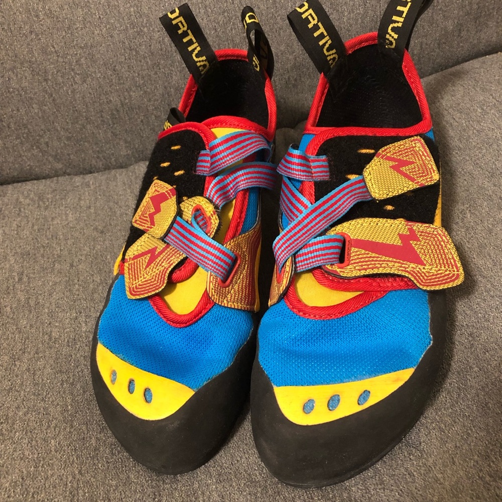 La Sportiva size 10 rock climbing shoes